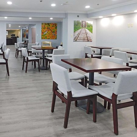 Quality Inn Colchester - Burlington Esterno foto