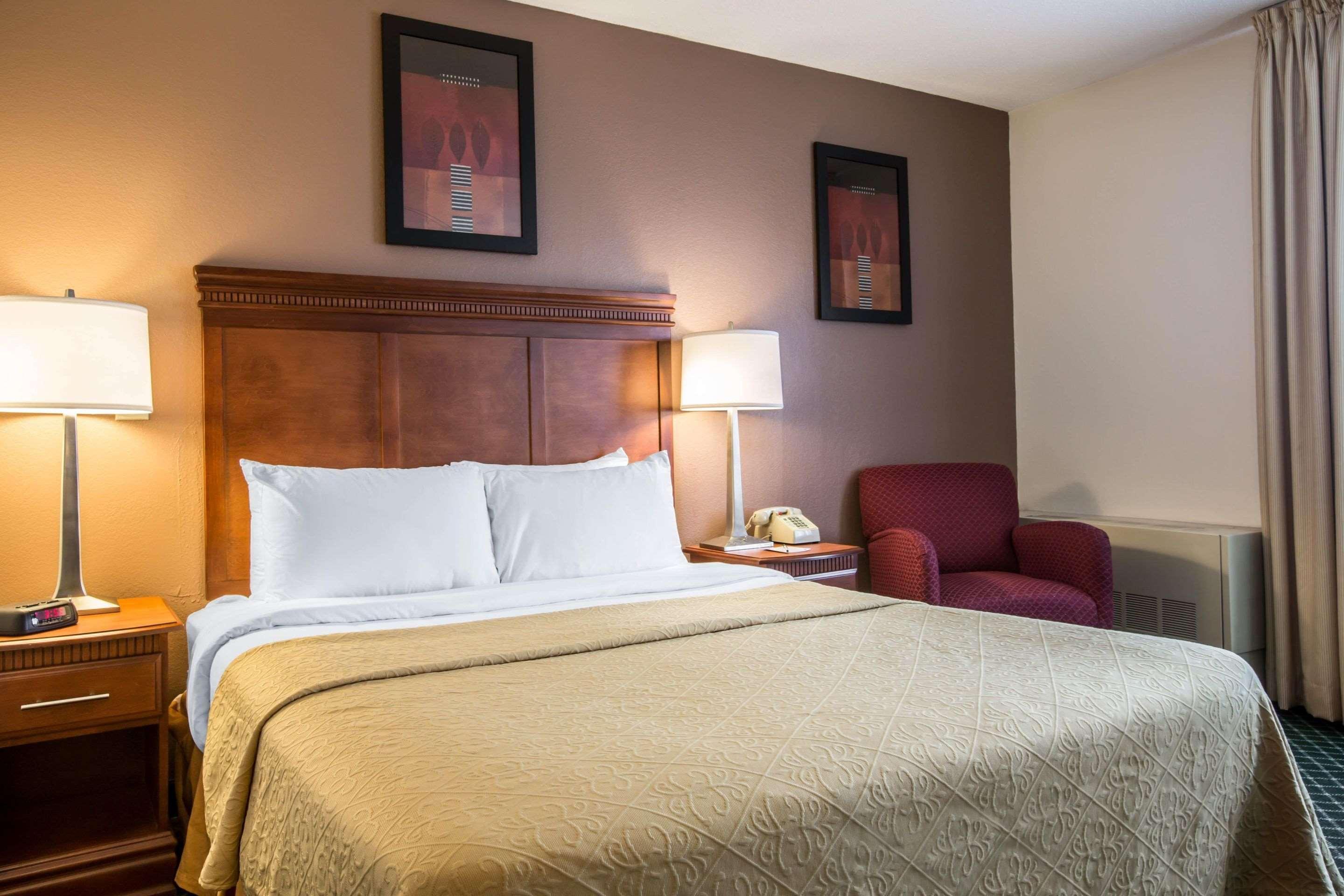 Quality Inn Colchester - Burlington Esterno foto