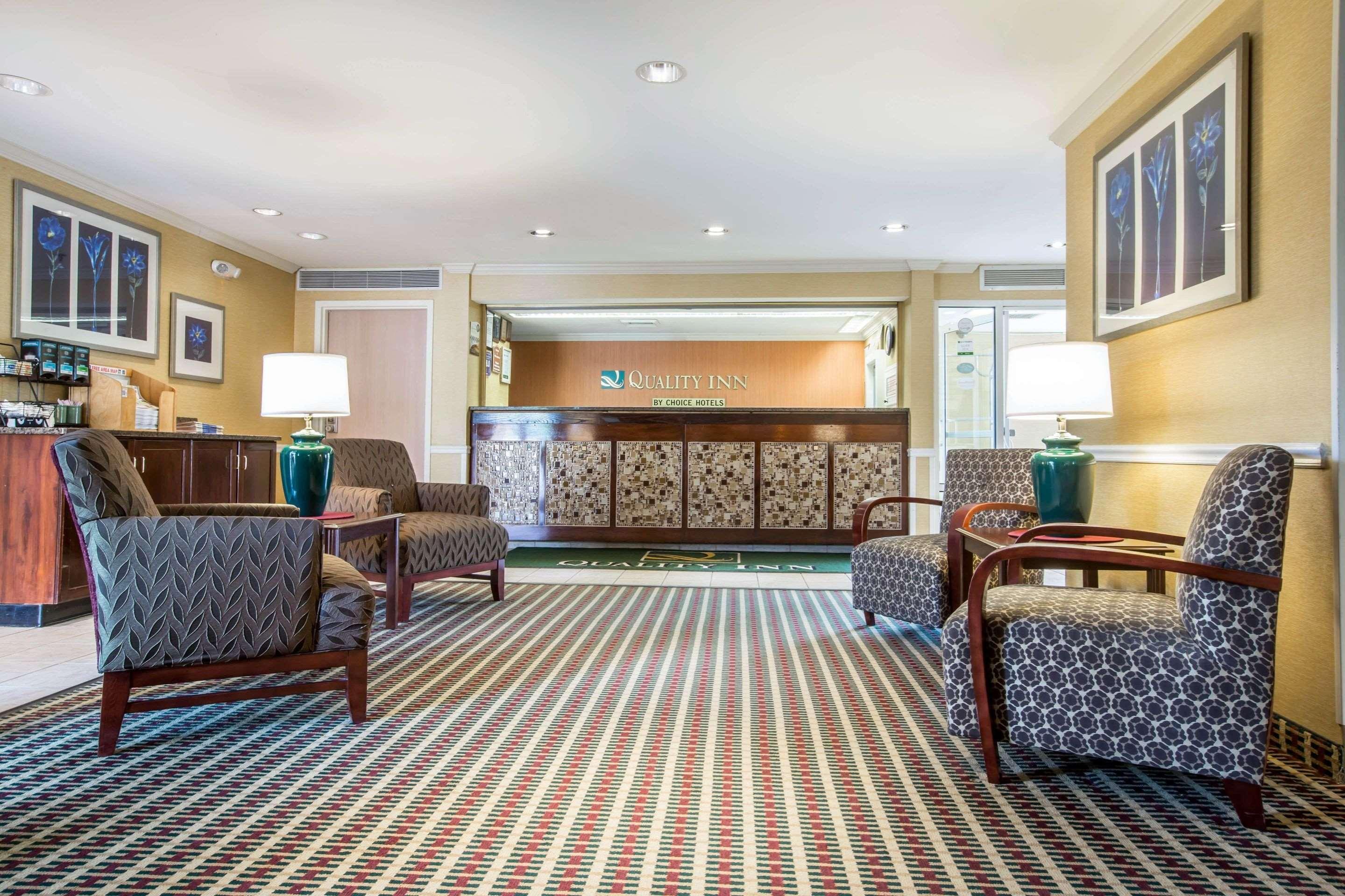 Quality Inn Colchester - Burlington Esterno foto