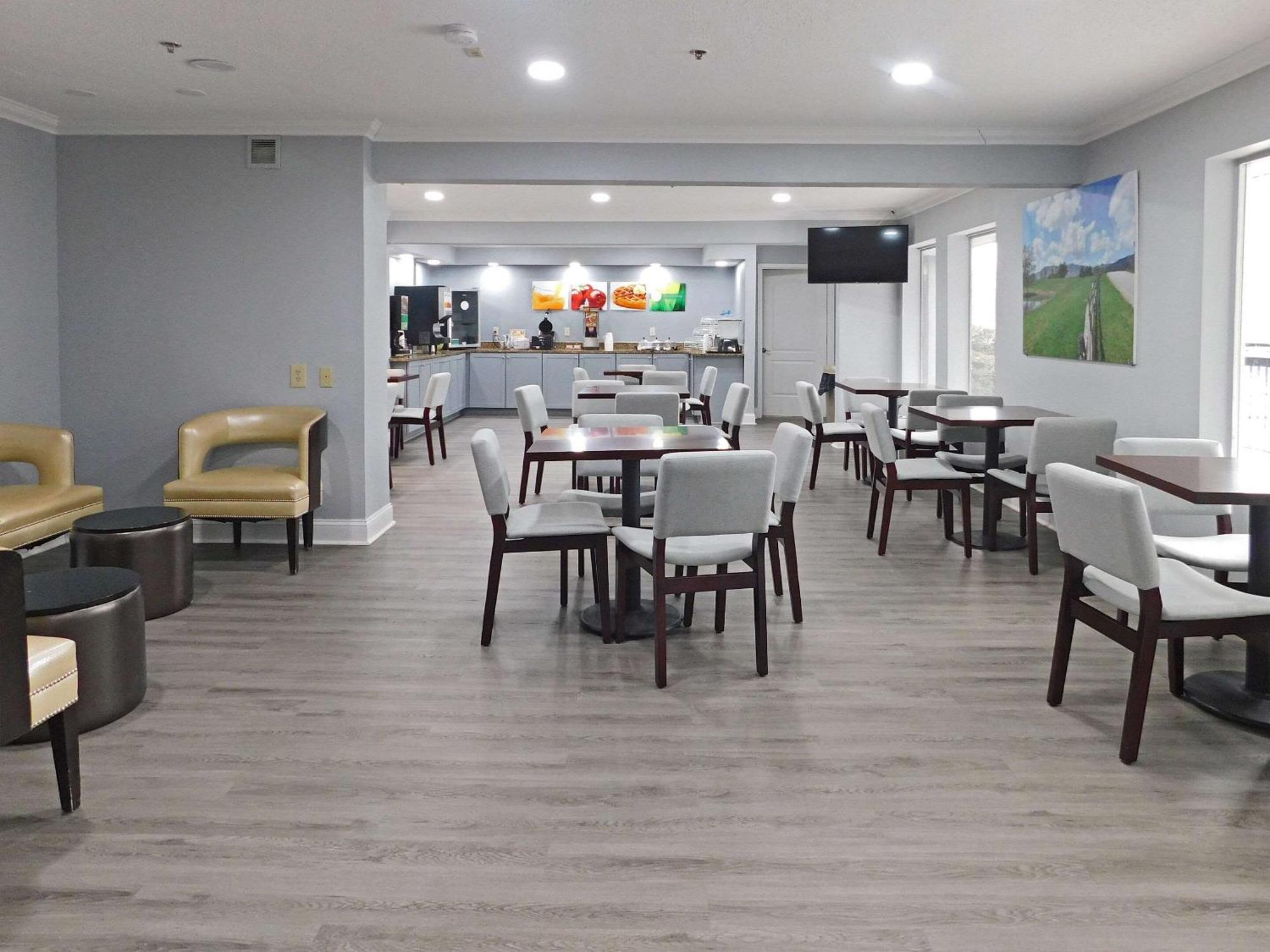 Quality Inn Colchester - Burlington Esterno foto