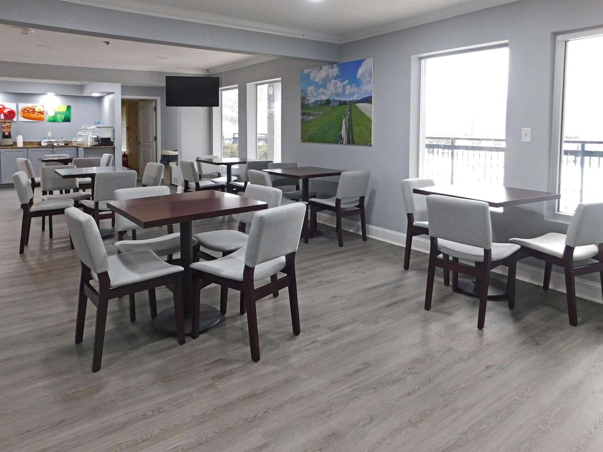 Quality Inn Colchester - Burlington Esterno foto