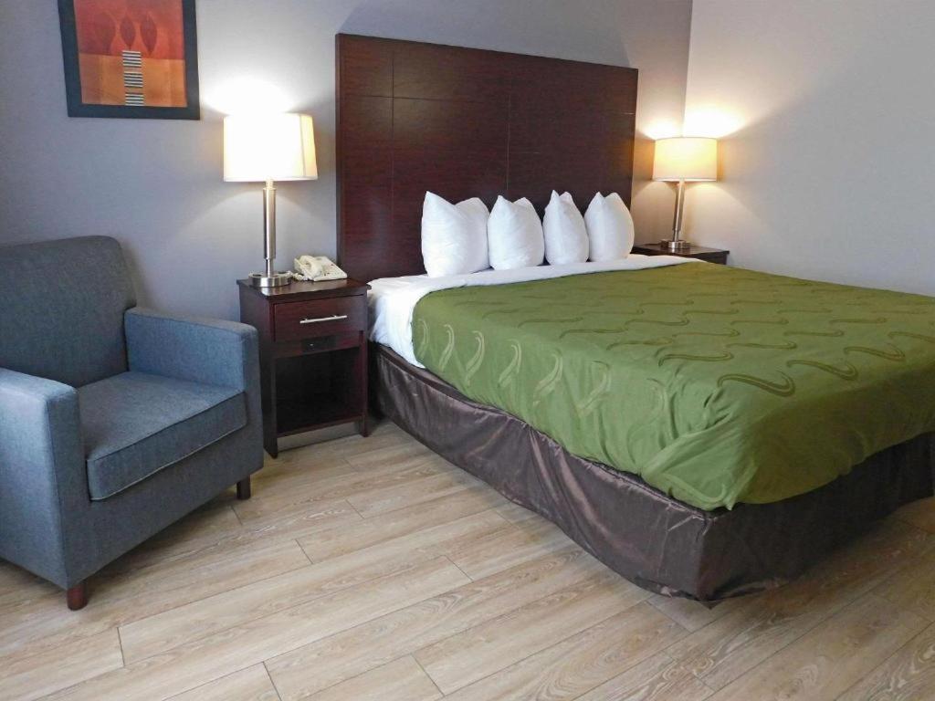 Quality Inn Colchester - Burlington Esterno foto